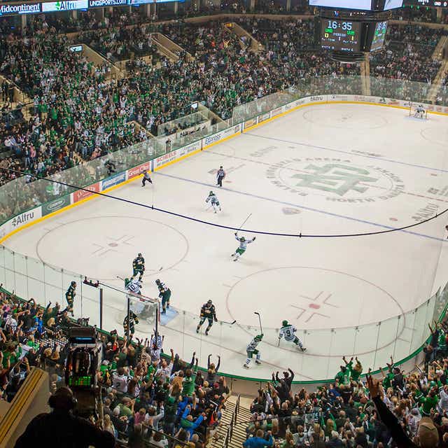 Denver Hockey at North Dakota Hockey Tickets 11/12/22 at Ralph