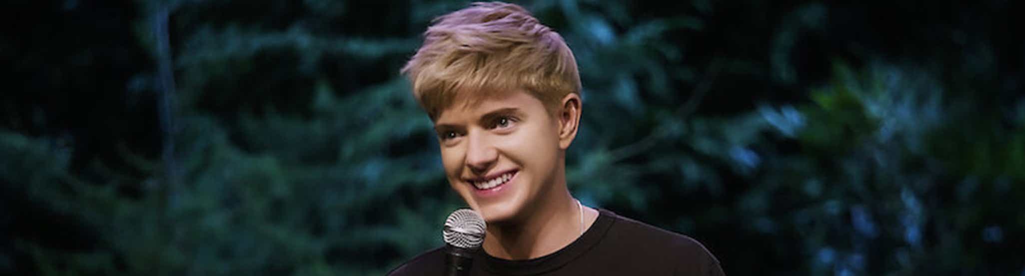 Mae Martin