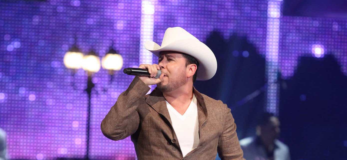 Roberto Tapia Tickets