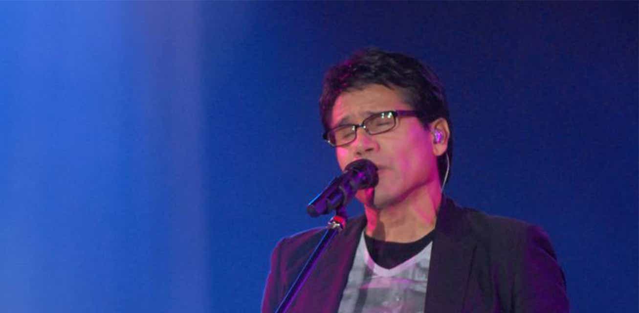 Jesús Adrián Romero Tickets