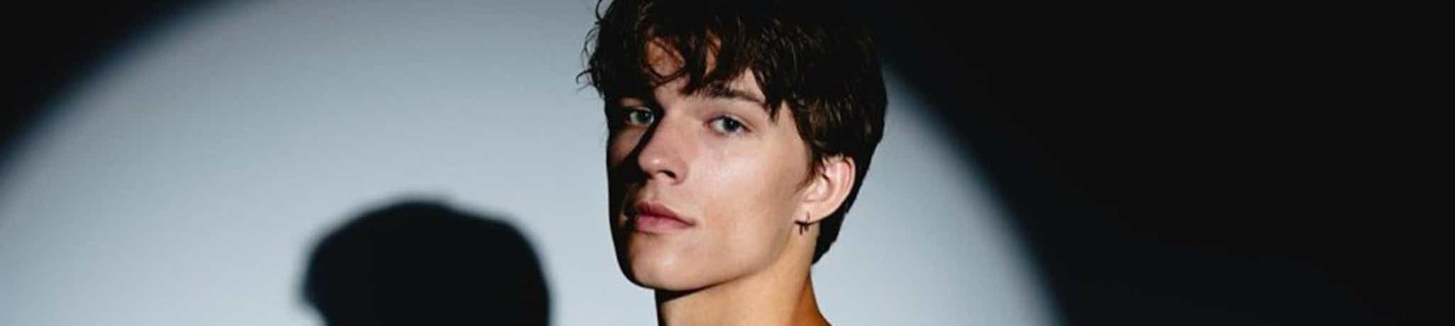 Alex Sampson Tickets