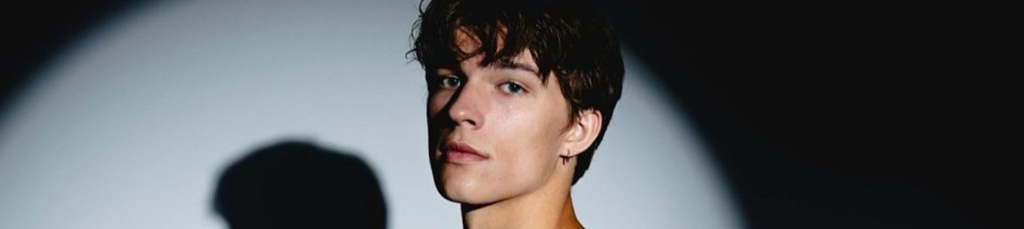 Alex Sampson will be playing at A and R Music Bar in Columbus