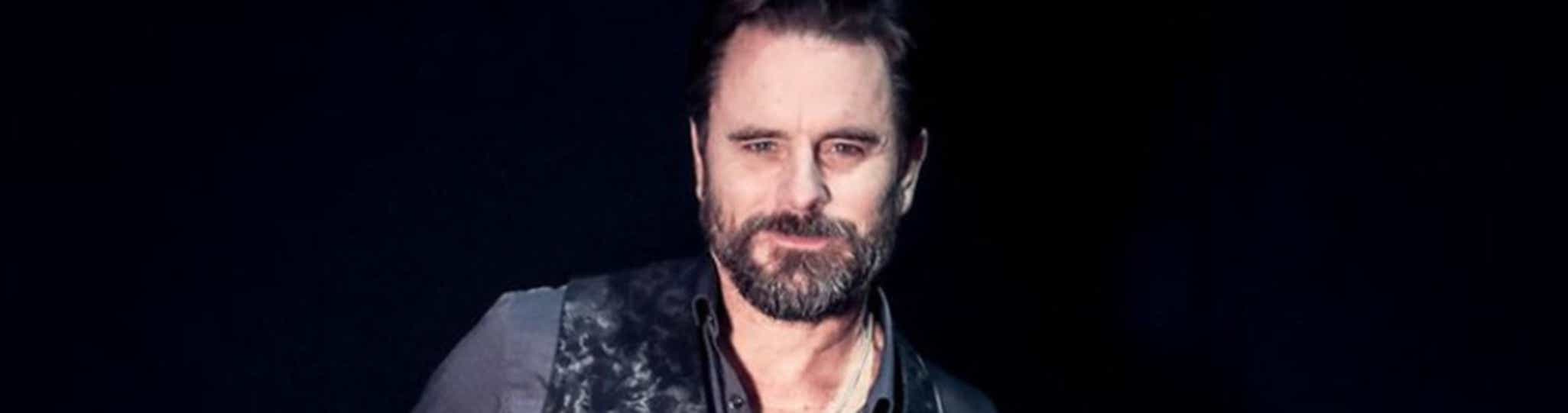 Charles Esten
