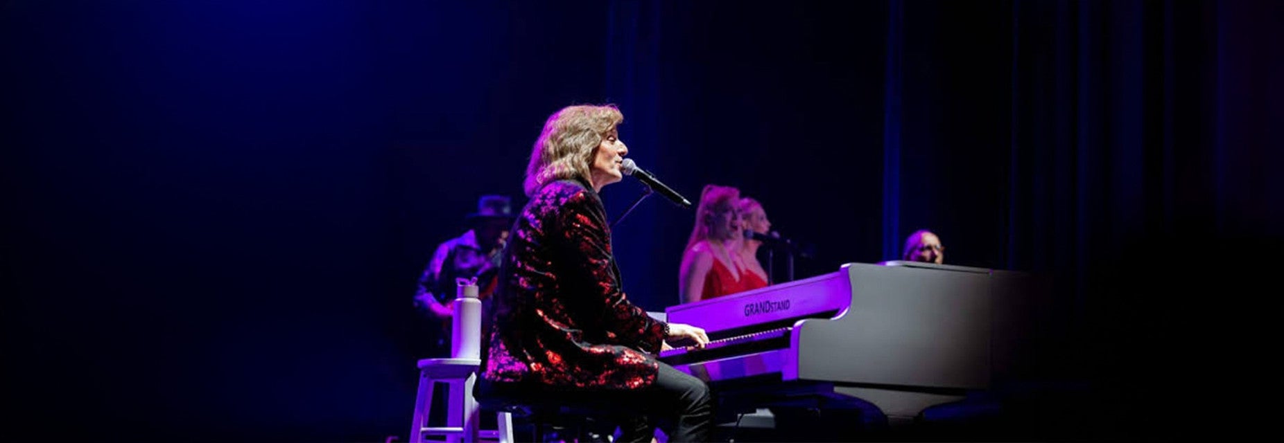 Daybreak - The Music and Passion of Barry Manilow Tickets