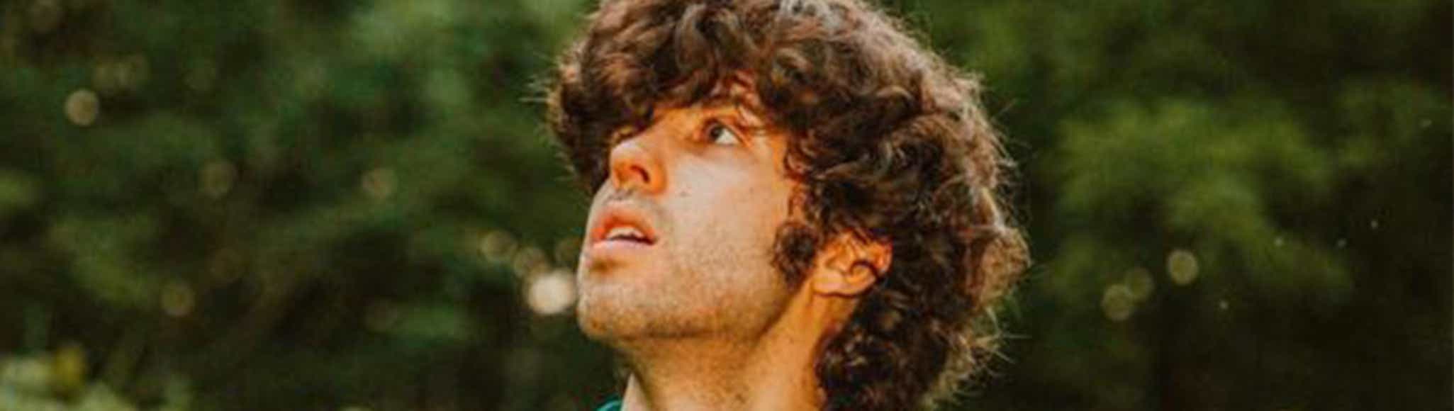 Fulton Lee will be playing at A and R Music Bar in Columbus