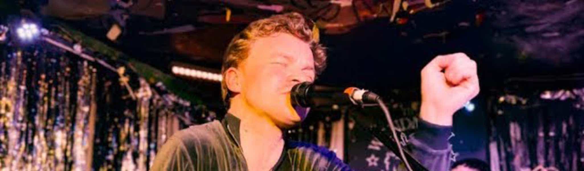 Geordie Greep will be playing at Skullys Music Diner in Columbus