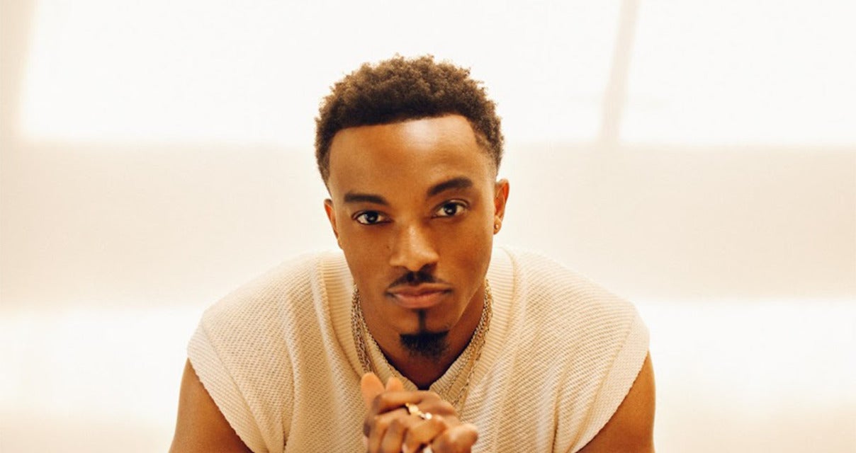 Jonathan McReynolds will be playing at Lincoln Theatre in Washington