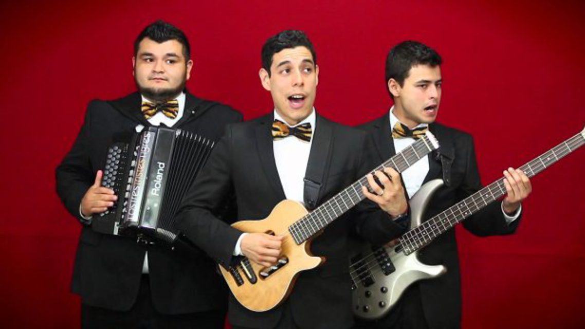 Los Tres Tristes Tigres Tickets