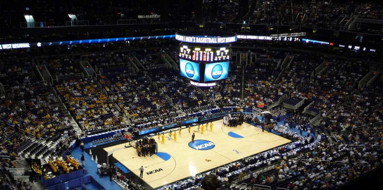 Holiday Hoopsgiving Tickets