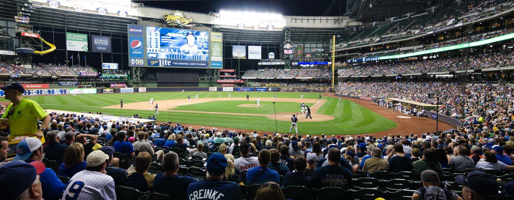Milwaukee Brewers Tickets