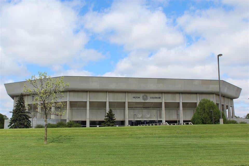 T-Wolves vs Bucks @ Hilton Coliseum Tickets