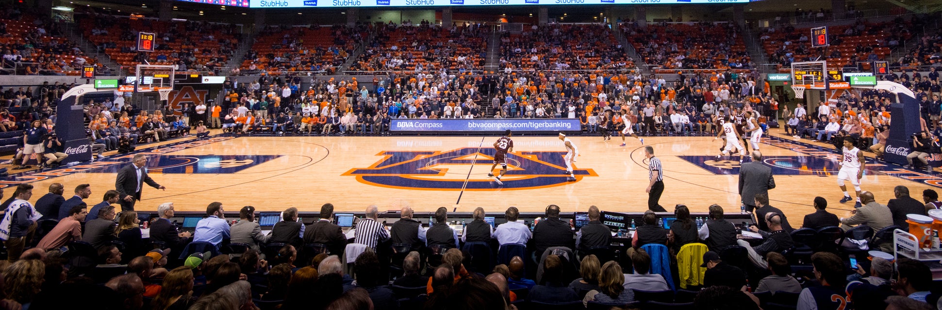 Seat view from Floor Sideline