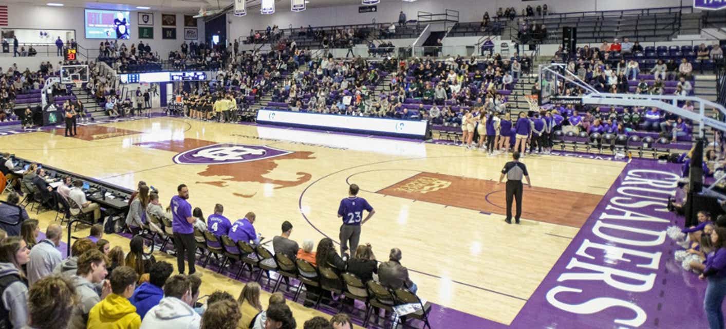 Holy Cross Women's Basketball