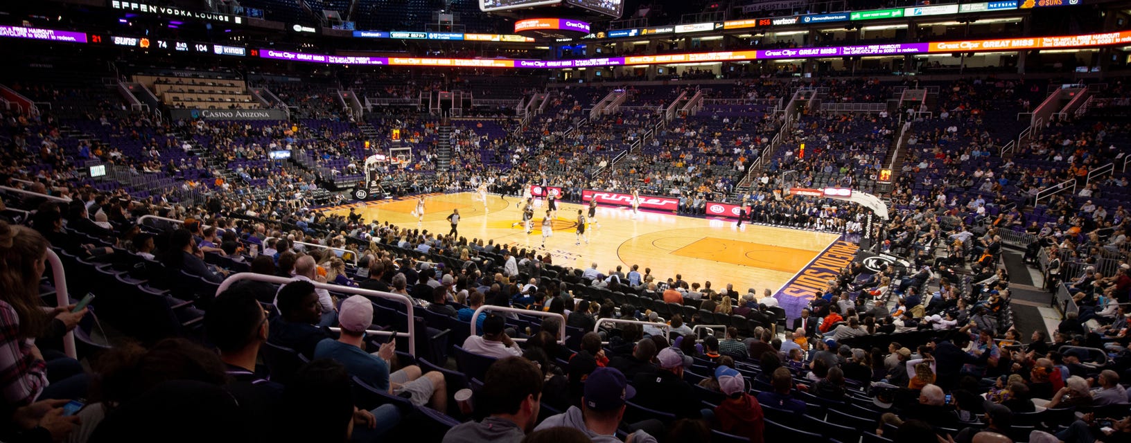 Phoenix Mercury will be playing Los Angeles Sparks at Mortgage Matchup Center in Phoenix