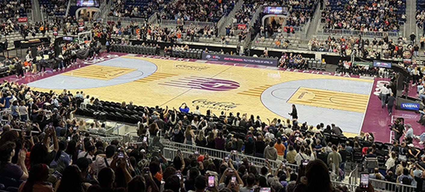 Toronto Tempo will be playing Dallas Wings at Bell Centre in Montreal